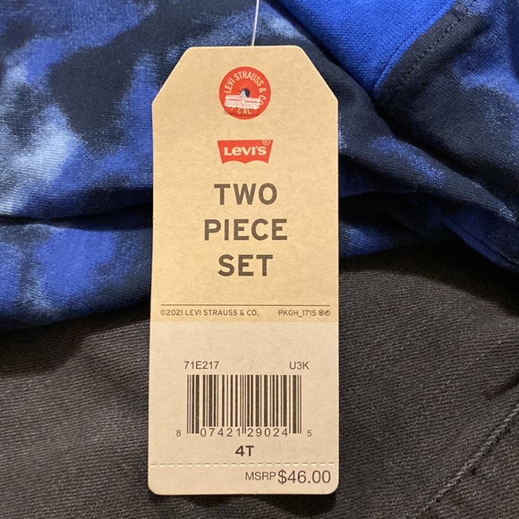 LEVI'S Boys Printed Long Sleeve T-Shirt And Pants 2-Piece Set - Picture 6 of 10